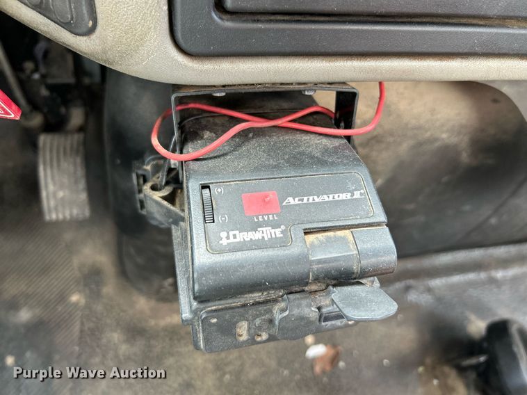 image for item NQ9866 2010 International WorkStar 7400  dump truck