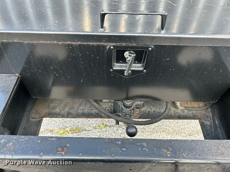 image for item NQ9866 2010 International WorkStar 7400  dump truck