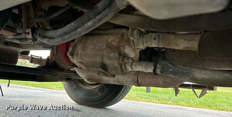 image for item NQ9866 2010 International WorkStar 7400  dump truck