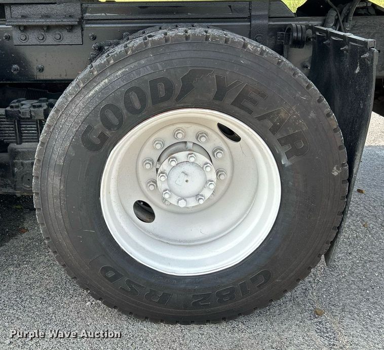 image for item NQ9866 2010 International WorkStar 7400  dump truck