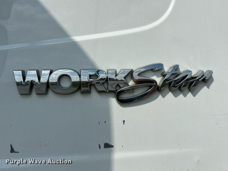 image for item NQ9866 2010 International WorkStar 7400  dump truck