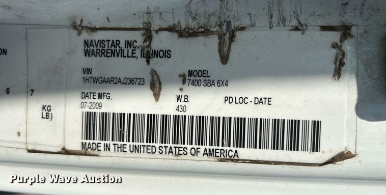 image for item NQ9866 2010 International WorkStar 7400  dump truck