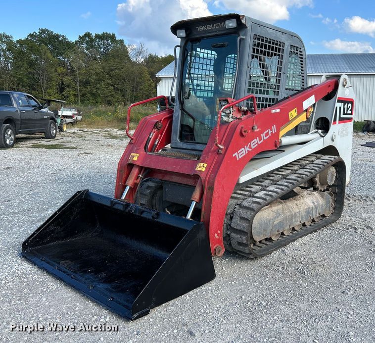 image for item NQ9868 2013 Takeuchi TL12  tracked skid steer loader