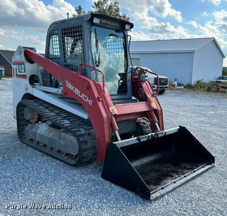 image for item NQ9868 2013 Takeuchi TL12  tracked skid steer loader