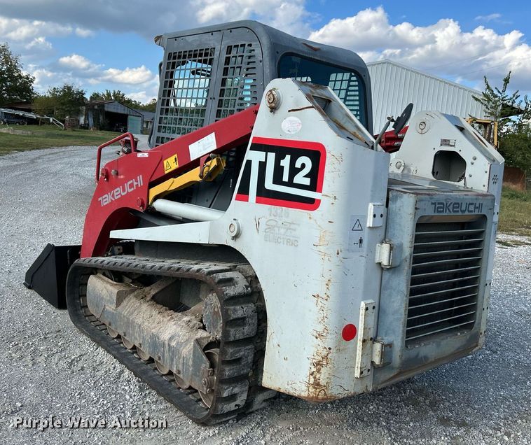 image for item NQ9868 2013 Takeuchi TL12  tracked skid steer loader