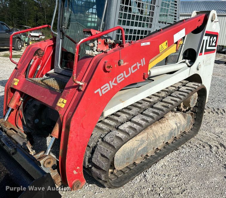 image for item NQ9868 2013 Takeuchi TL12  tracked skid steer loader
