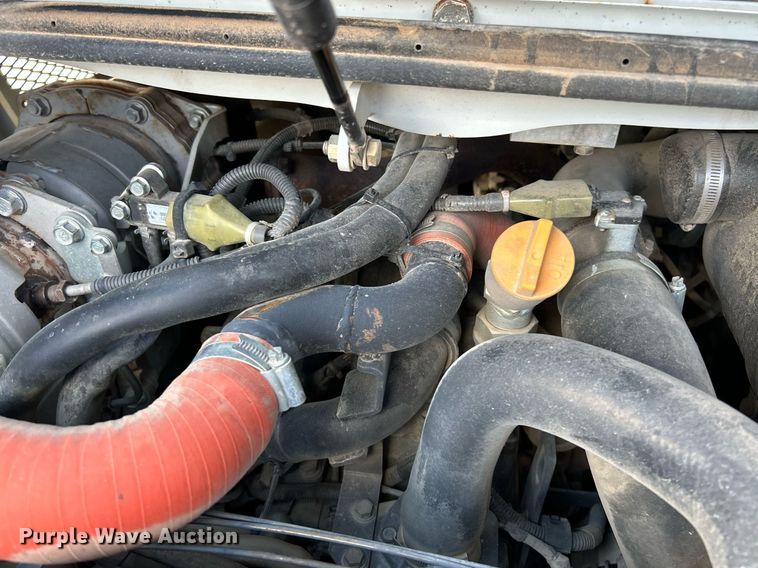 image for item NQ9868 2013 Takeuchi TL12  tracked skid steer loader