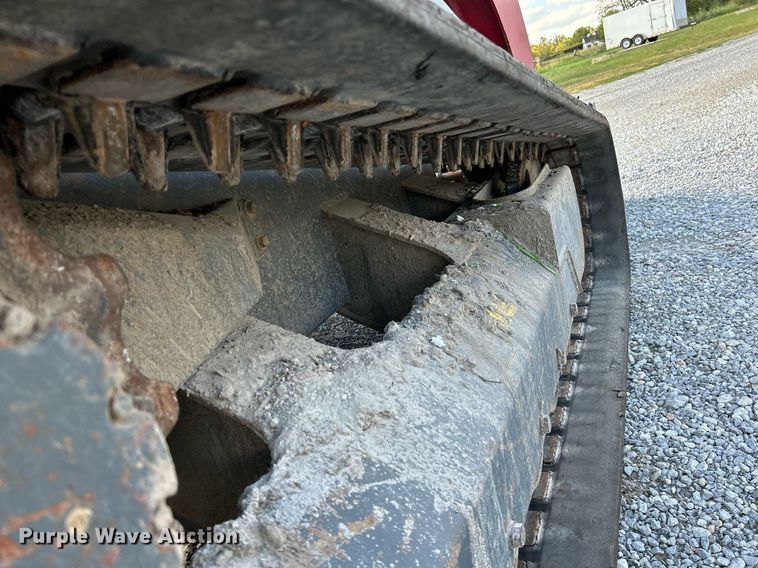 image for item NQ9868 2013 Takeuchi TL12  tracked skid steer loader