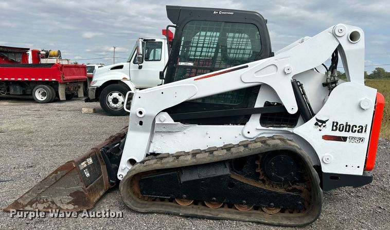 image for item NQ9876 2011 Bobcat T650  tracked skid steer loader