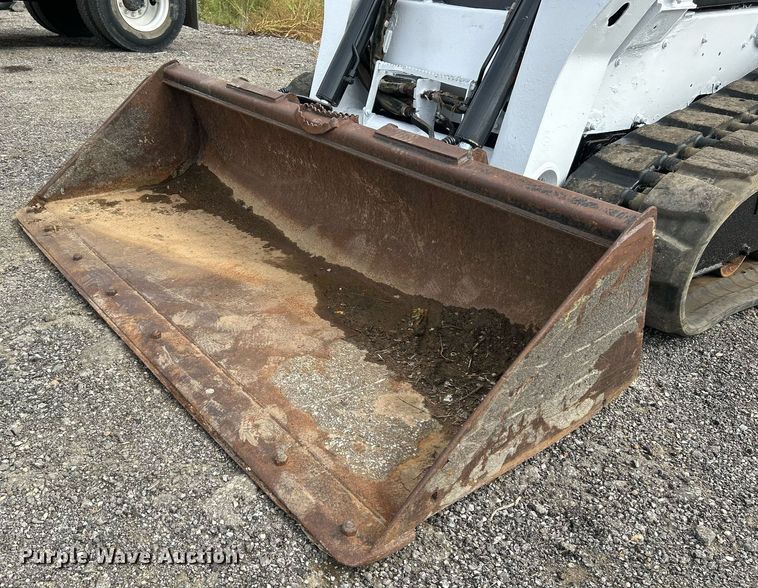 image for item NQ9876 2011 Bobcat T650  tracked skid steer loader