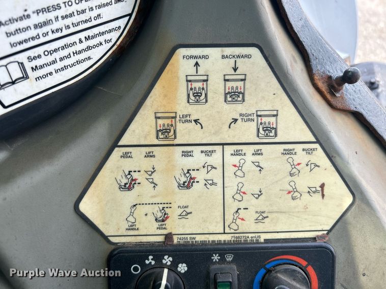 image for item NQ9876 2011 Bobcat T650  tracked skid steer loader