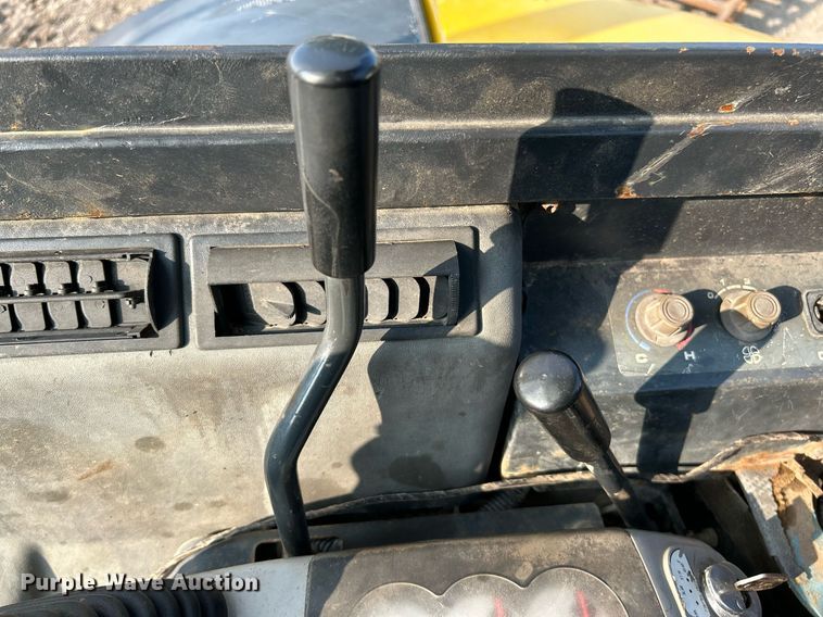 image for item NQ9877 Komatsu PC55MR-2  mini excavator