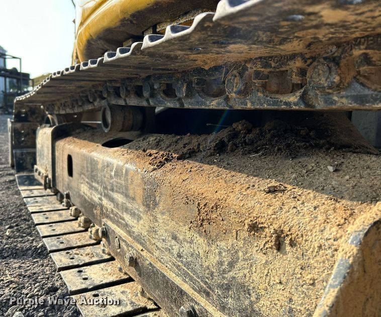 image for item NQ9877 Komatsu PC55MR-2  mini excavator