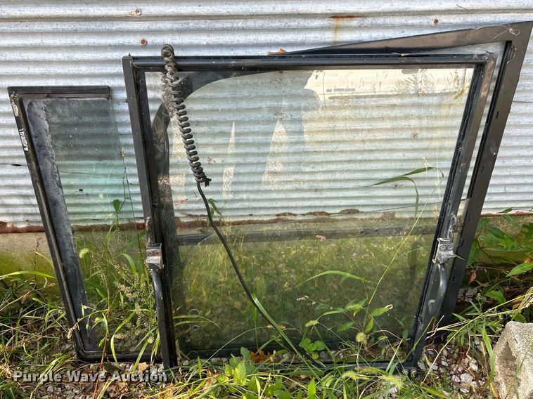 image for item NQ9877 Komatsu PC55MR-2  mini excavator