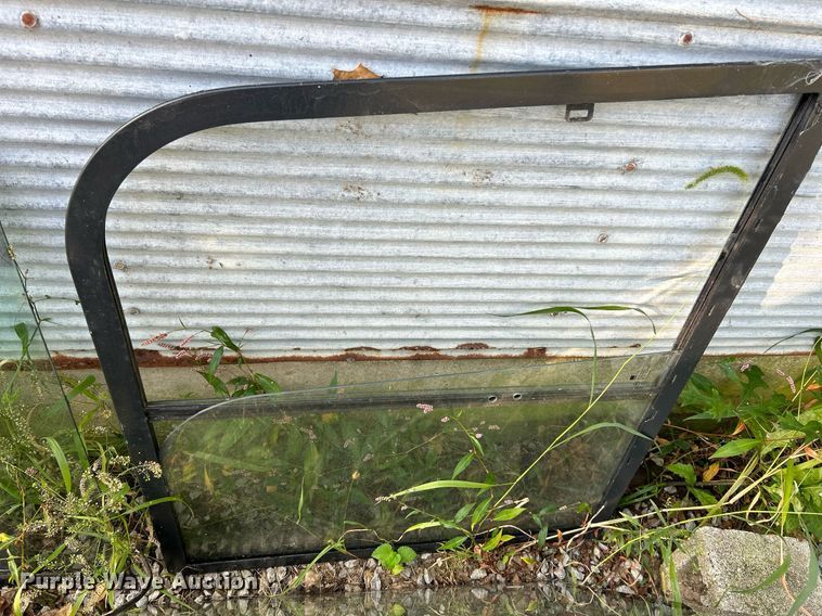 image for item NQ9877 Komatsu PC55MR-2  mini excavator