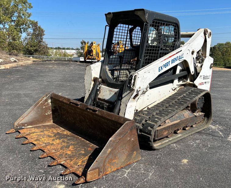 image for item NQ9887 2016 Bobcat T650  tracked skid steer loader