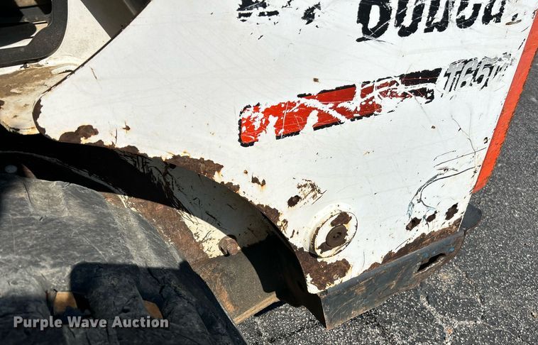 image for item NQ9887 2016 Bobcat T650  tracked skid steer loader