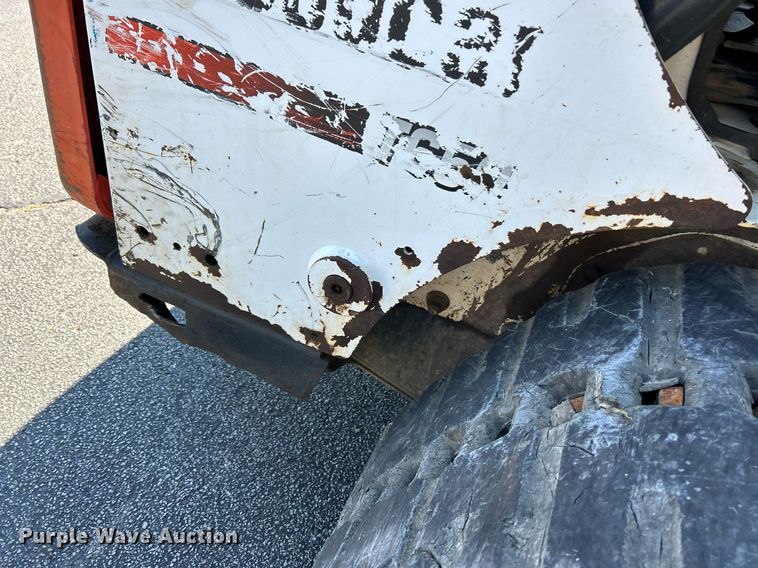 image for item NQ9887 2016 Bobcat T650  tracked skid steer loader