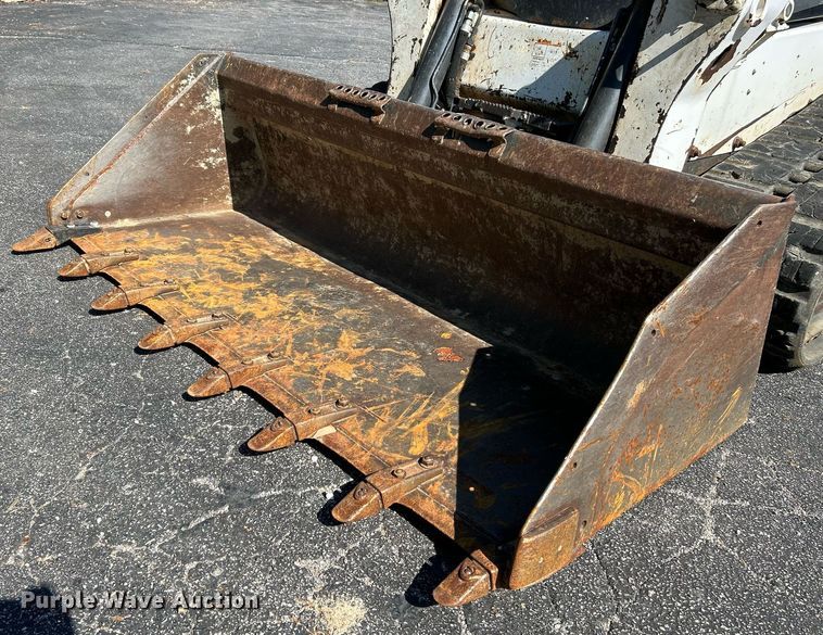 image for item NQ9887 2016 Bobcat T650  tracked skid steer loader