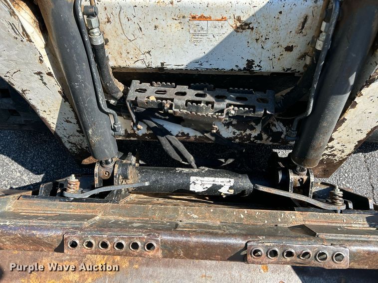 image for item NQ9887 2016 Bobcat T650  tracked skid steer loader