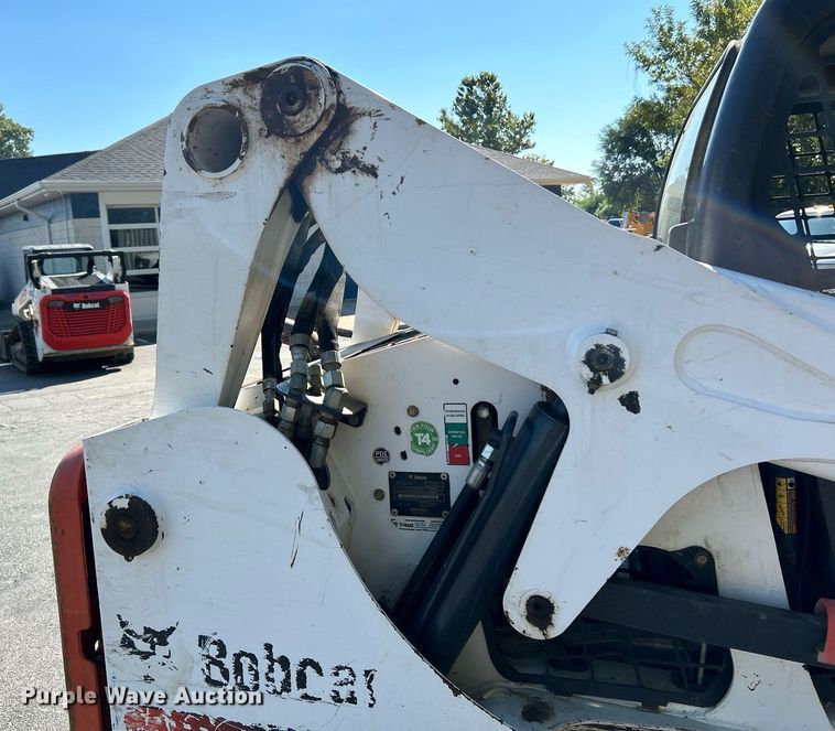 image for item NQ9887 2016 Bobcat T650  tracked skid steer loader