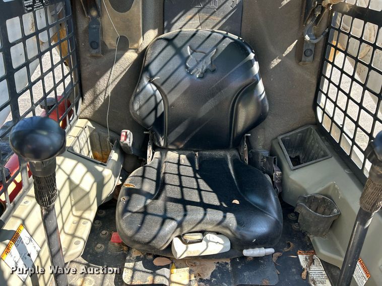 image for item NQ9887 2016 Bobcat T650  tracked skid steer loader