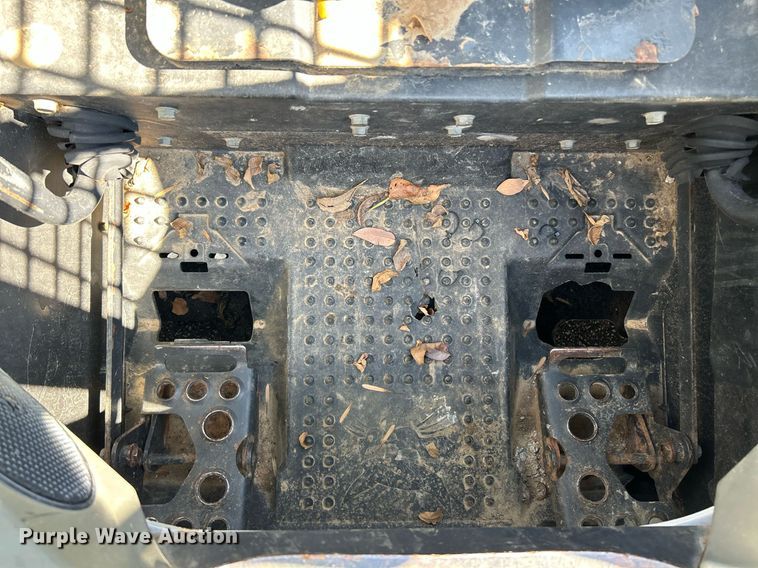 image for item NQ9887 2016 Bobcat T650  tracked skid steer loader