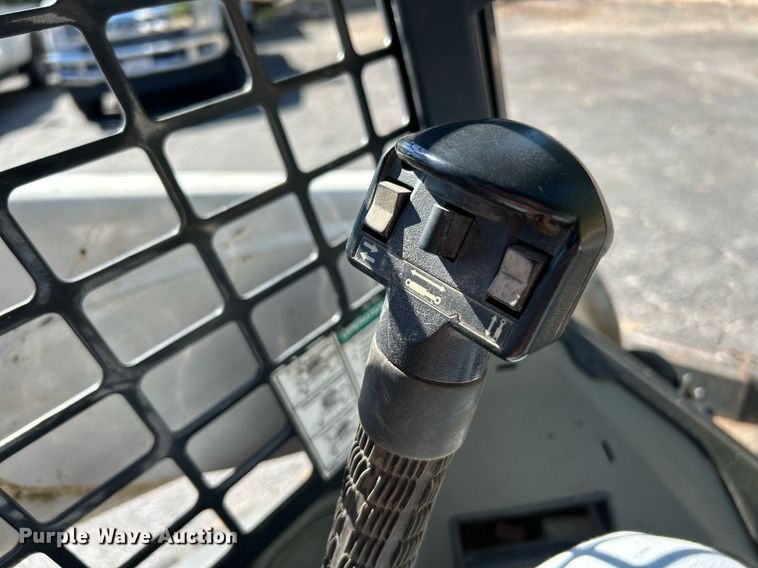 image for item NQ9887 2016 Bobcat T650  tracked skid steer loader