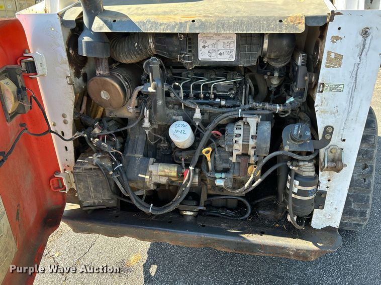 image for item NQ9887 2016 Bobcat T650  tracked skid steer loader