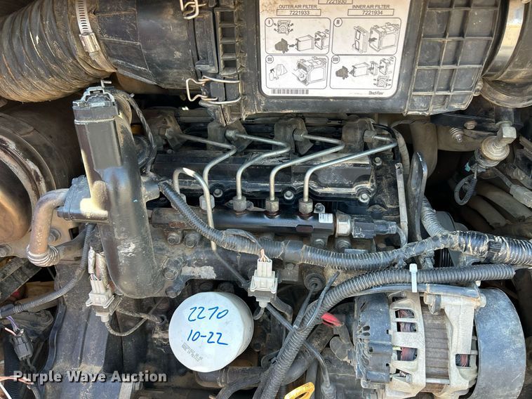 image for item NQ9887 2016 Bobcat T650  tracked skid steer loader