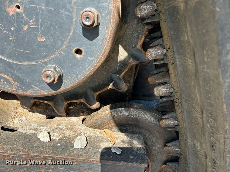 image for item NQ9887 2016 Bobcat T650  tracked skid steer loader