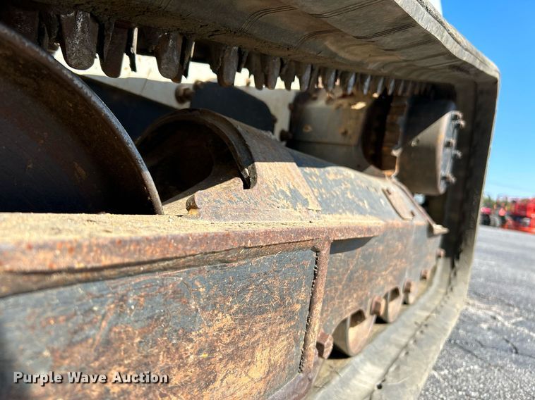 image for item NQ9887 2016 Bobcat T650  tracked skid steer loader