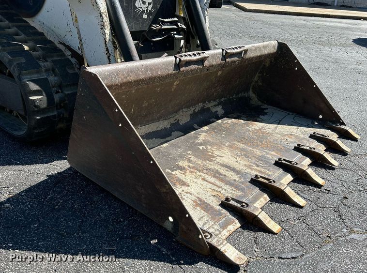 image for item NQ9888 2020 Bobcat T64  tracked skid steer loader