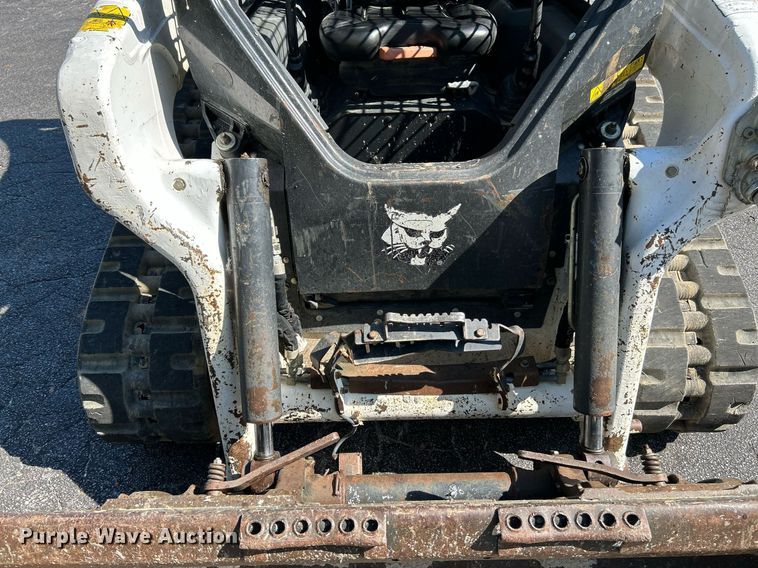 image for item NQ9888 2020 Bobcat T64  tracked skid steer loader