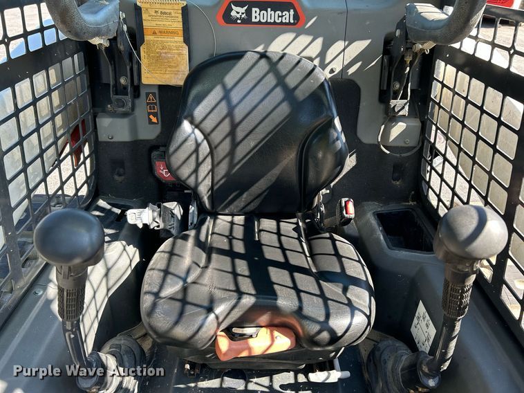 image for item NQ9888 2020 Bobcat T64  tracked skid steer loader