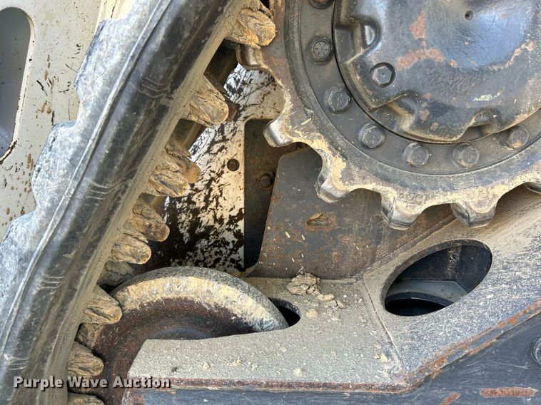 image for item NQ9888 2020 Bobcat T64  tracked skid steer loader