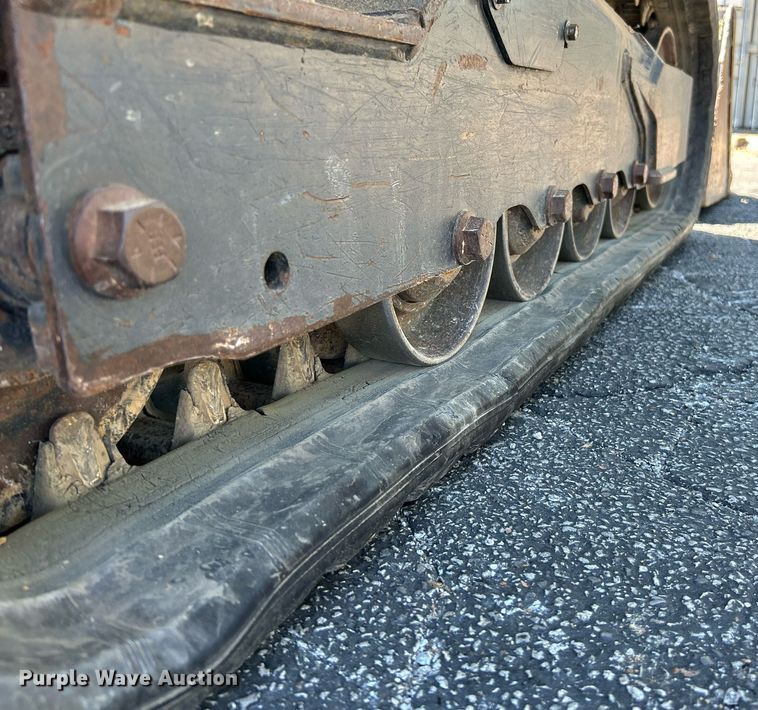 image for item NQ9888 2020 Bobcat T64  tracked skid steer loader