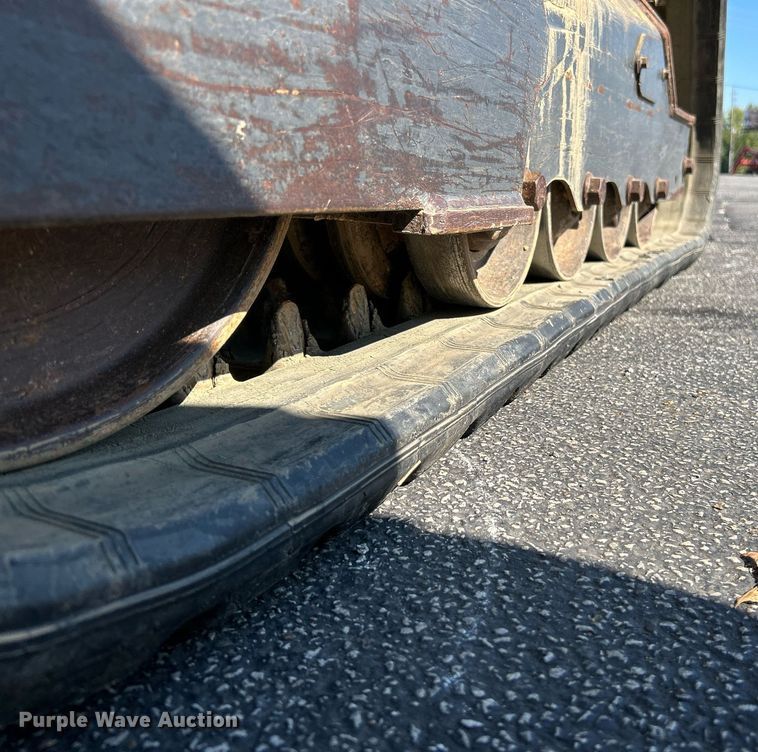 image for item NQ9888 2020 Bobcat T64  tracked skid steer loader