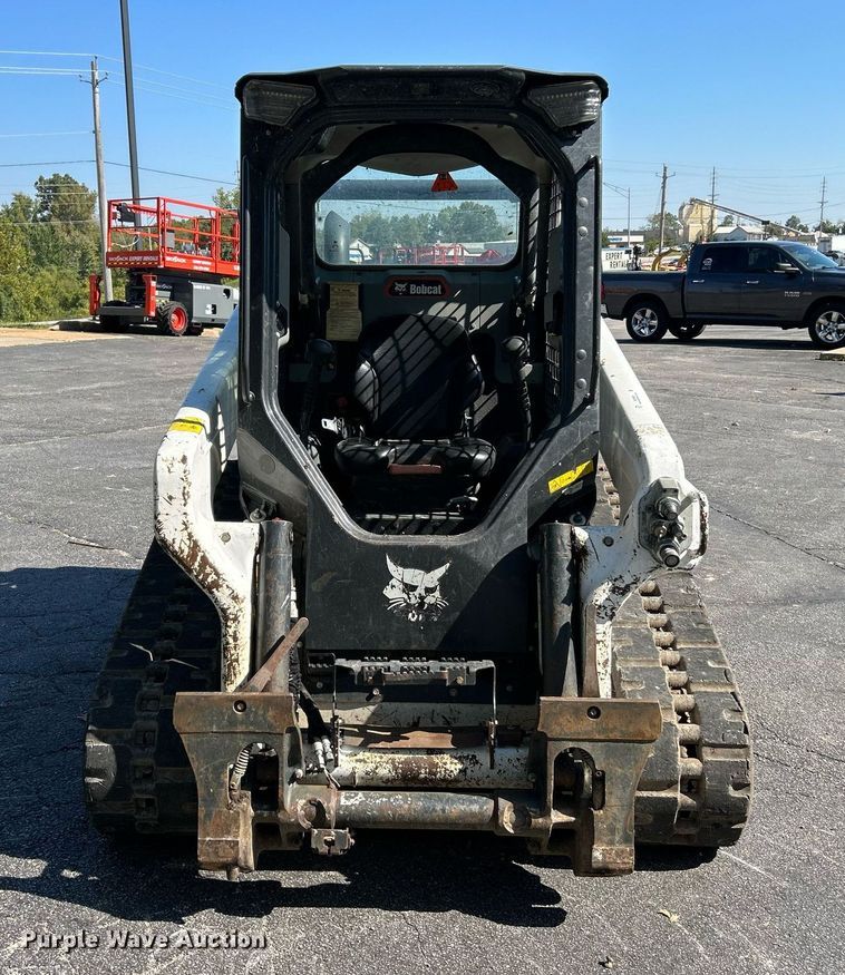 image for item NQ9889 2020 Bobcat T64  tracked skid steer loader