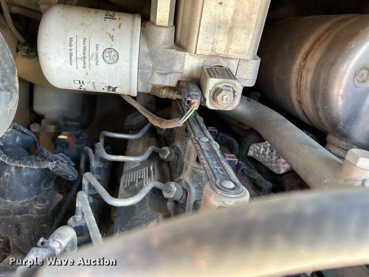 image for item NQ9889 2020 Bobcat T64  tracked skid steer loader