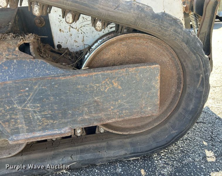 image for item NQ9889 2020 Bobcat T64  tracked skid steer loader