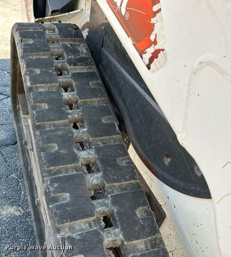 image for item NQ9889 2020 Bobcat T64  tracked skid steer loader