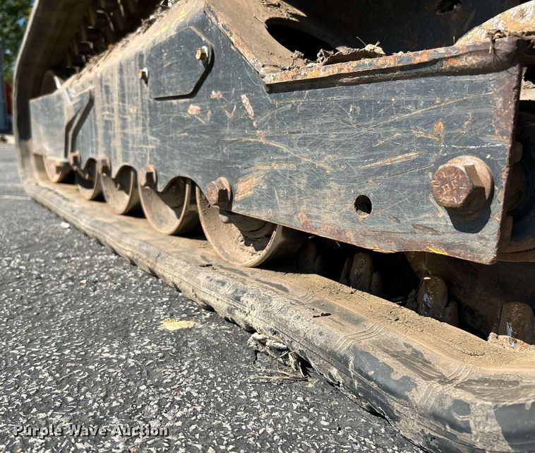 image for item NQ9889 2020 Bobcat T64  tracked skid steer loader