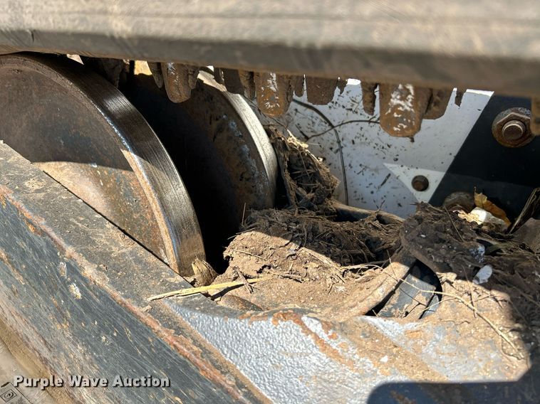 image for item NQ9889 2020 Bobcat T64  tracked skid steer loader