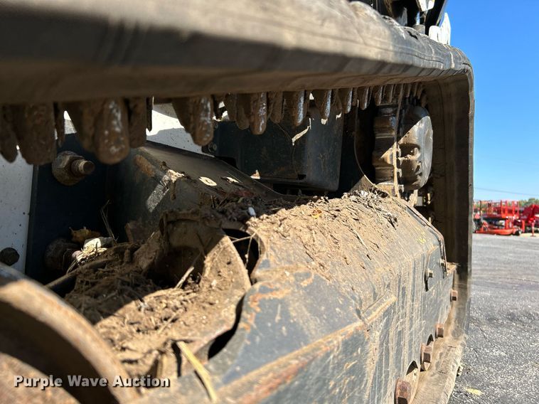image for item NQ9889 2020 Bobcat T64  tracked skid steer loader