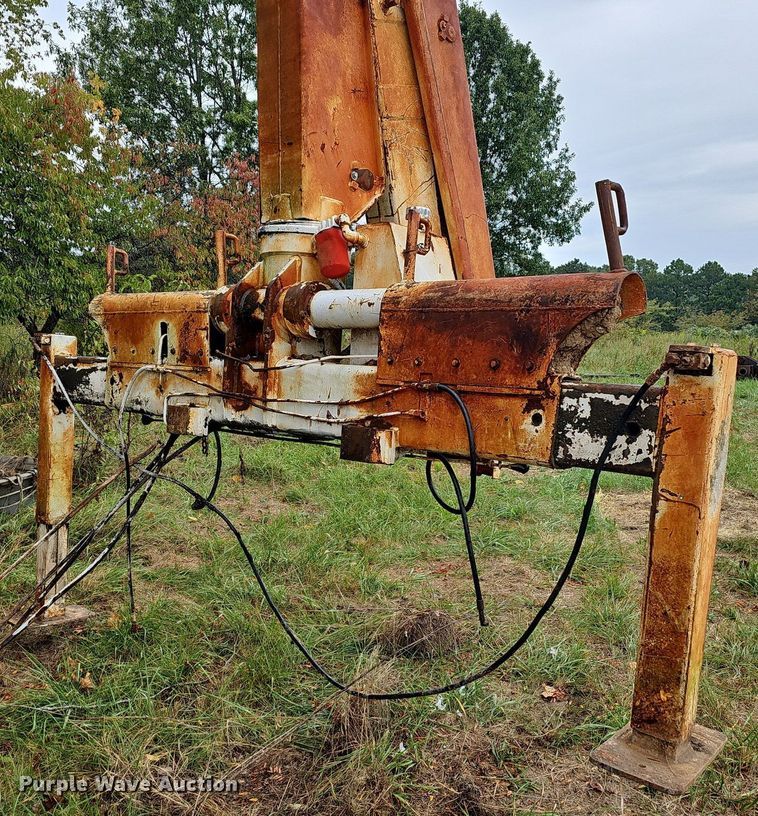 image for item NT9987 National Crane  crane