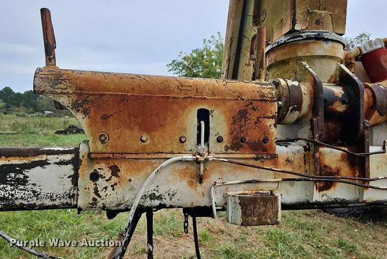 image for item NT9987 National Crane  crane