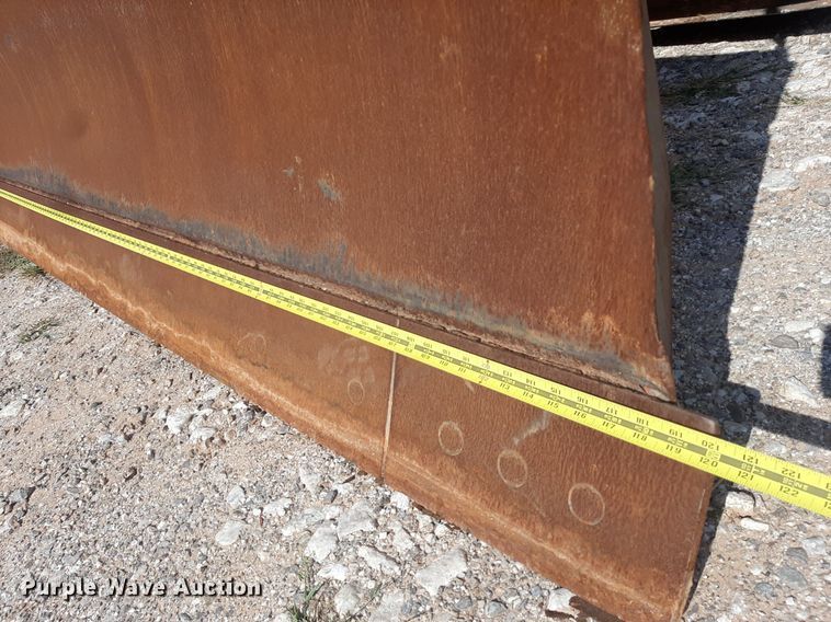 image for item NV9316 2001 John Deere 700H LT  dozer