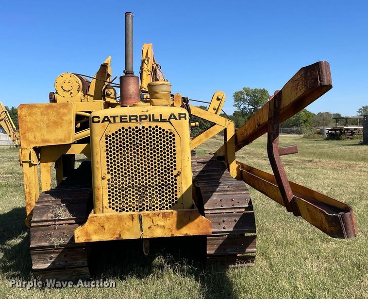 image for item NX9782 1968 Caterpillar D4D  pipelayer