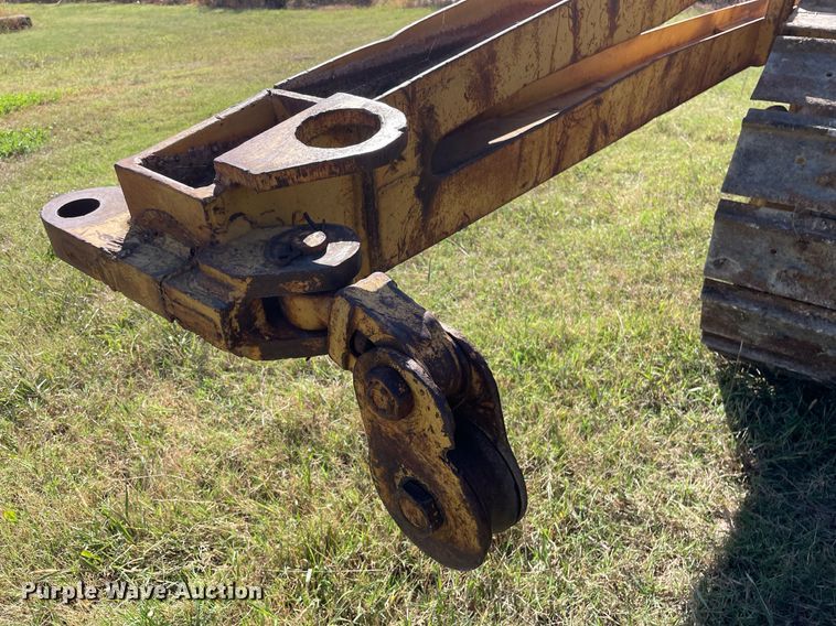 image for item NX9782 1968 Caterpillar D4D  pipelayer